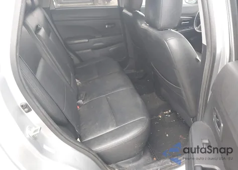 2011 Mitsubishi Outlander Sport Se z USA, uszkodzony, nr VIN JA4AP4AU9BZ017039